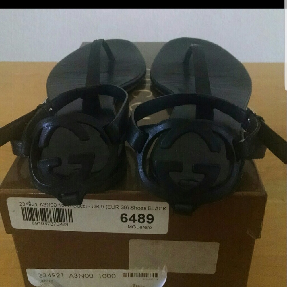 Gucci thong sandals